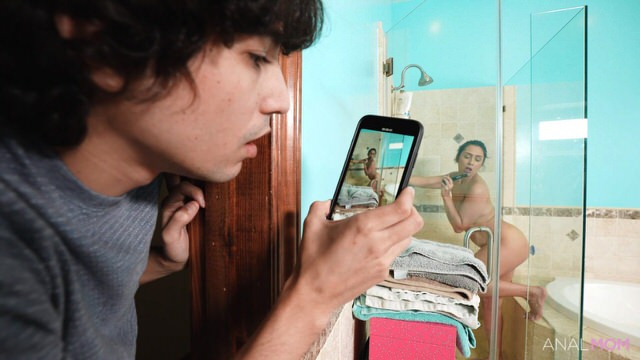 Son Watching Mom Masterbating In Bathroom